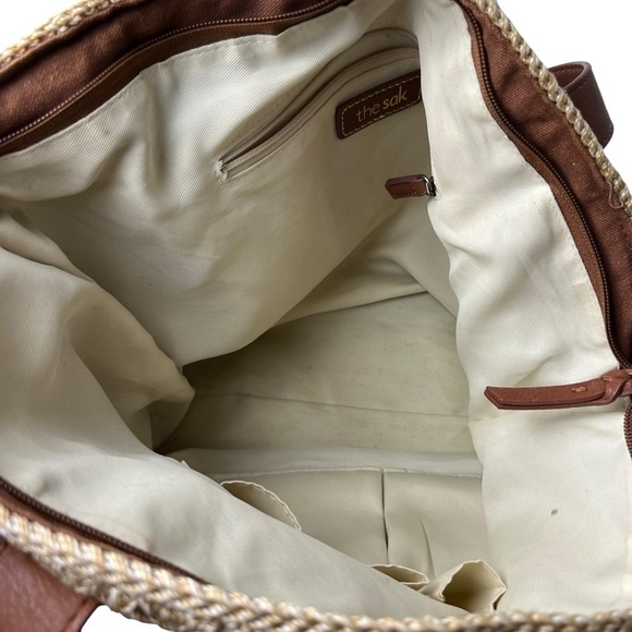 The Sak Women Hand Crocheted Bag Purse Tote Fairmont Large Gold Tan Woven Tassel - Picture 2 of 10